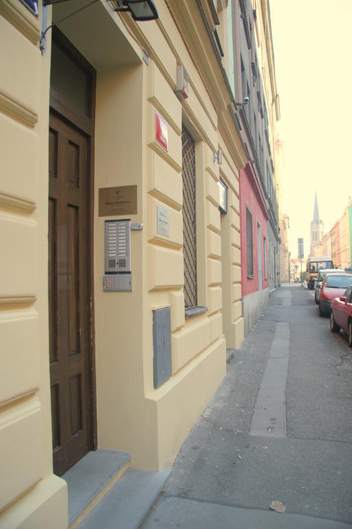 Vlkova Palace Praha Bagian luar foto