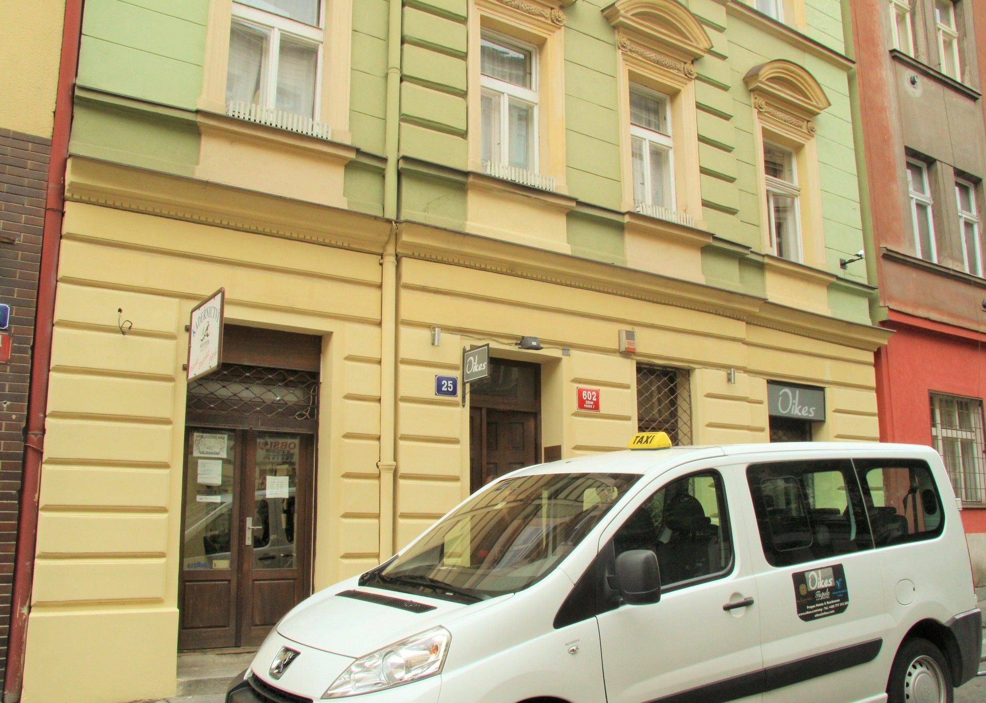 Vlkova Palace Praha Bagian luar foto